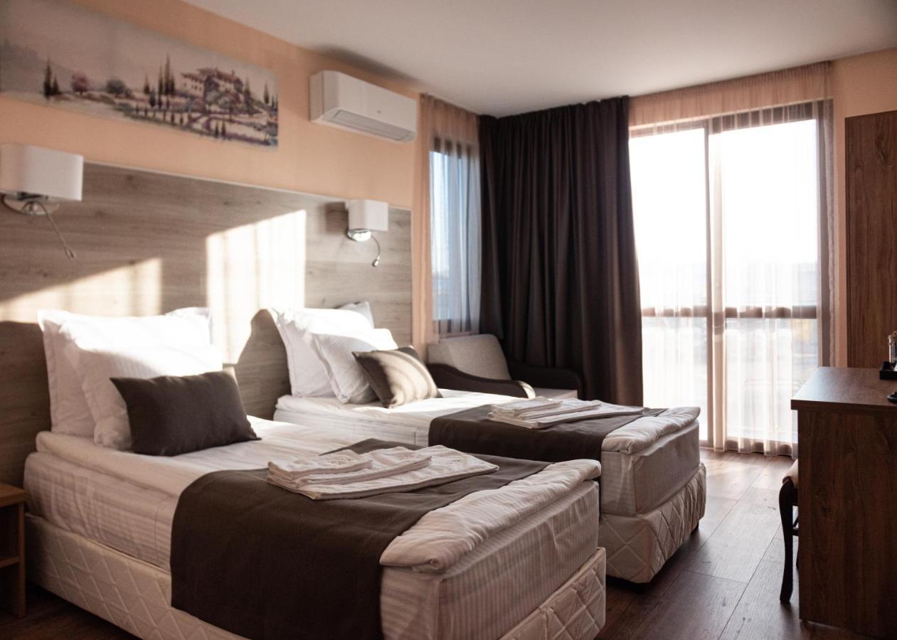 Hotel Vanilla, Varna - Free Parking Luaran gambar