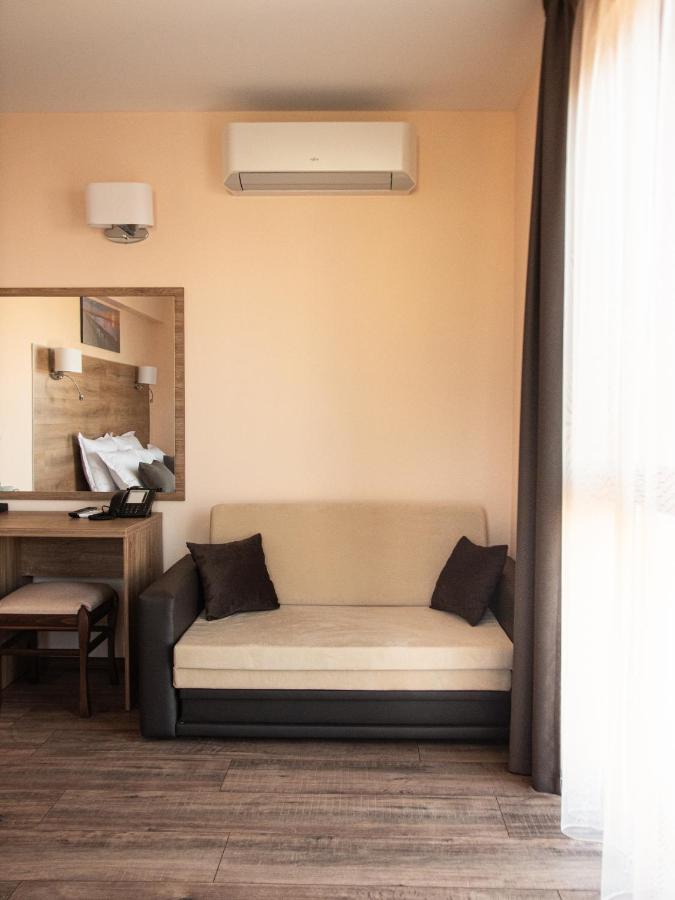 Hotel Vanilla, Varna - Free Parking Luaran gambar