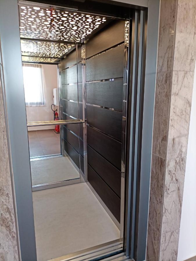 Hotel Vanilla, Varna - Free Parking Luaran gambar